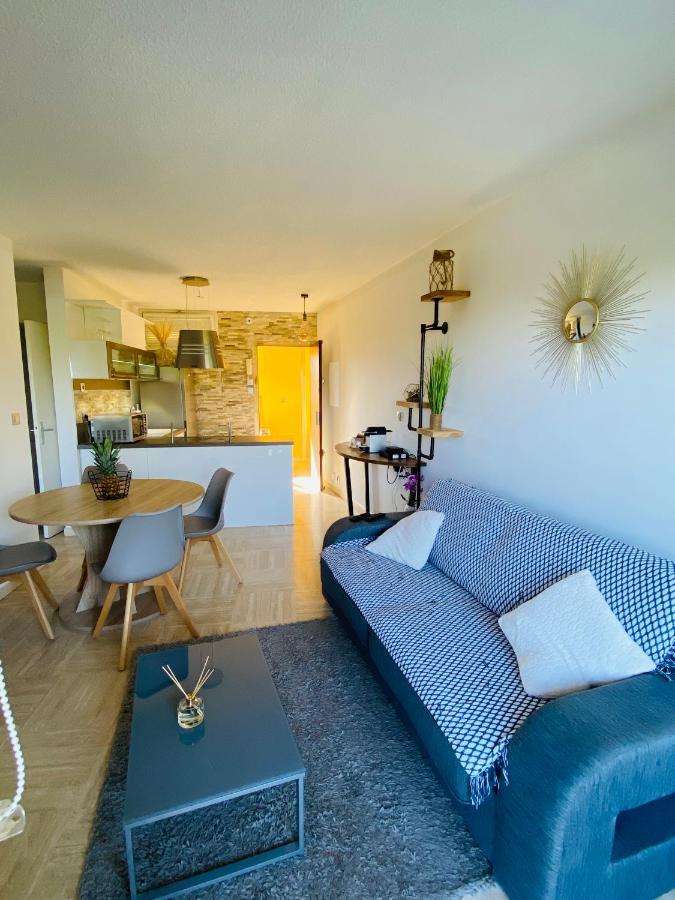 Appartement Cote D'Azur Plage - Piscine - Tennis Villeneuve-Loubet Exterior foto